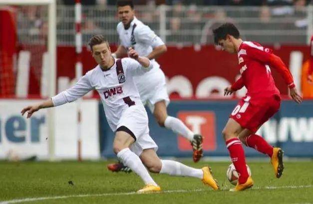  柏林联合主场逼平强敌，德甲升班马展现顽强斗志